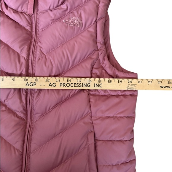 The North Face 550 Down Puffer Vest Womens L Pink Mauve Chevron Quilted U10 - Picture 5 of 8